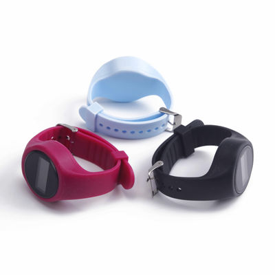 EMC ROHS Reach Certified Slim Pedometer Bracelet Distanza fino a 1999.99Km/1263.99Miles
