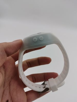 CE più accurato passo contatore Fitness Band per il monitoraggio di passo a prova d'acqua giornaliero