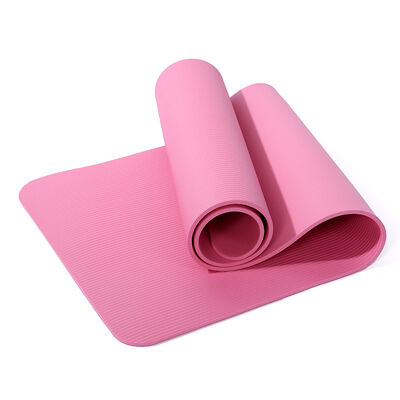 Tappetino Yoga in PVC ecologico ad alta elasticità progettato per allenamenti, sessioni di yoga, casa e palestra. Spessori e colori vari.
