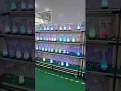 Diffusore di olio essenziale ad ultrasuoni con modalità di nebbia regolabili e funzione di sicurezza di spegnimento automatico